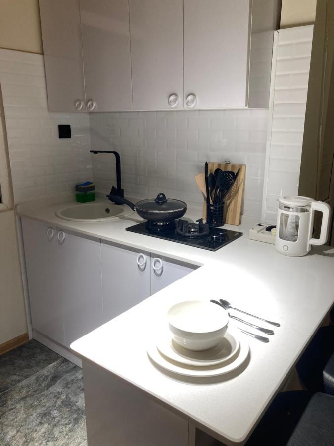 Apartment Kostava 10 Batumi Esterno foto