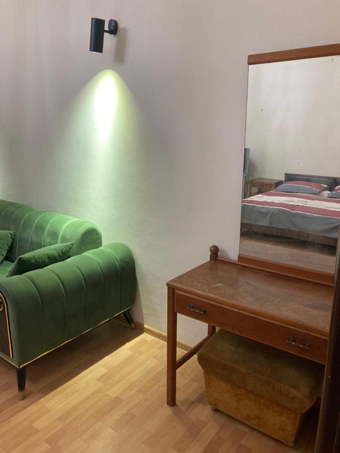 Apartment Kostava 10 Batumi Esterno foto